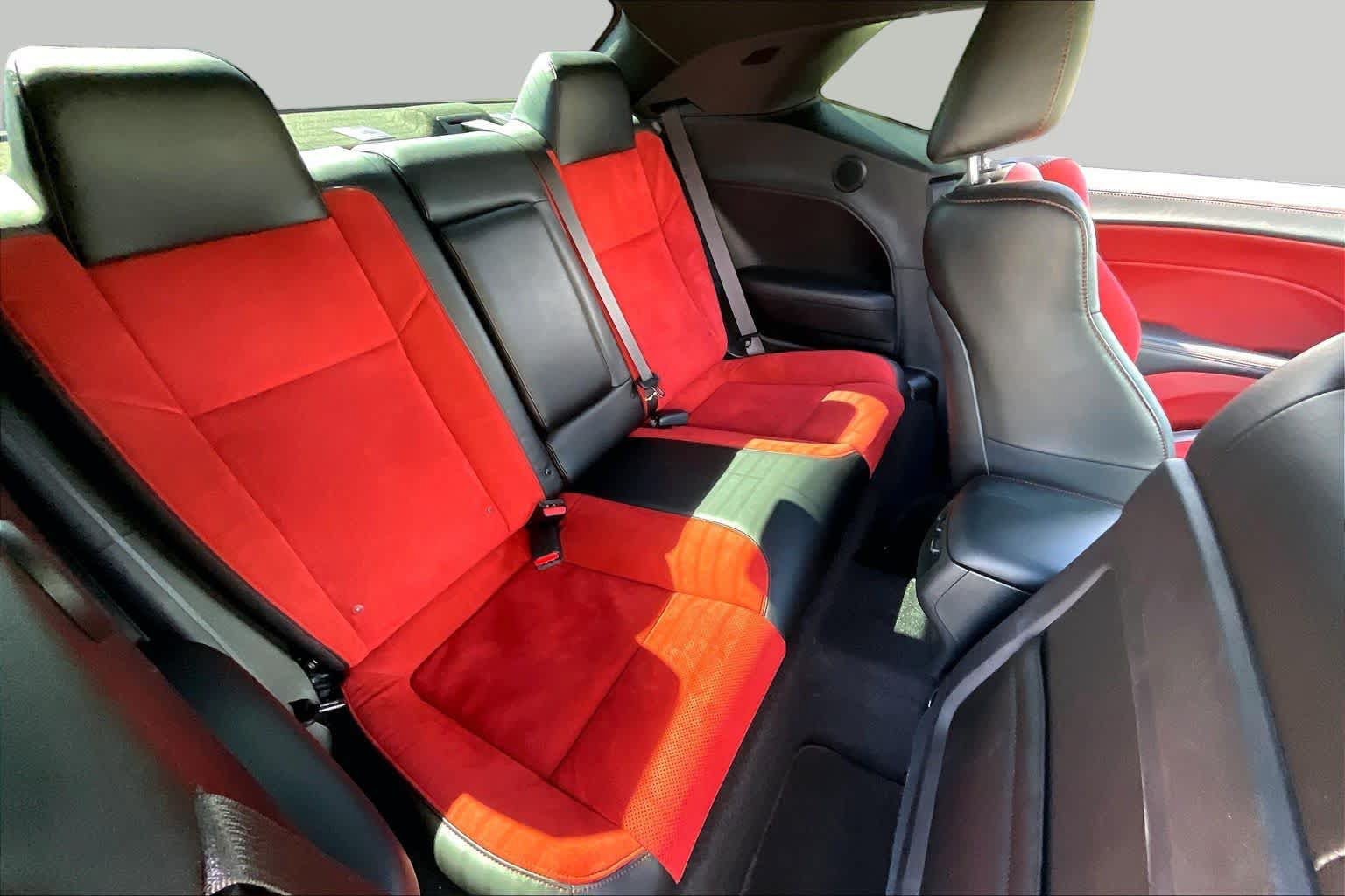 Used 2022 Dodge Challenger R/T Scat Pack RWD image 19