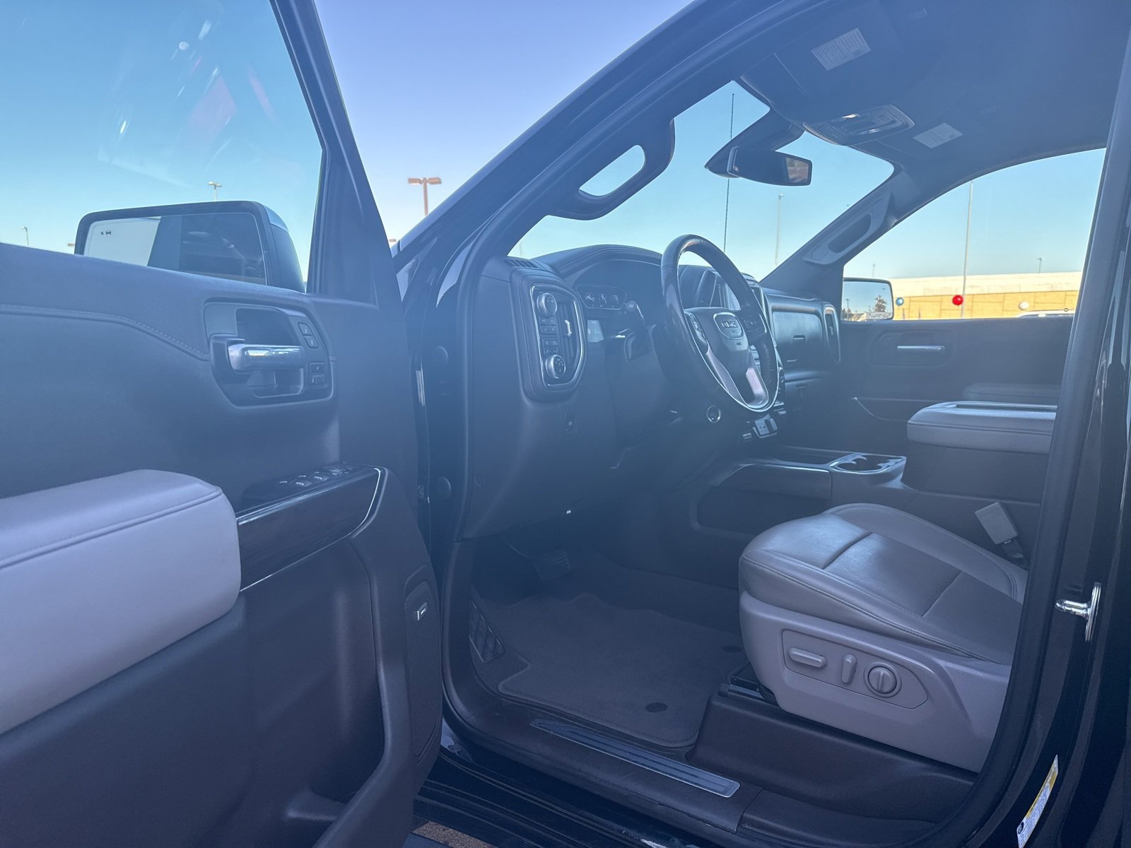 Used 2021 GMC Sierra 1500 SLT w/ SLT Premium Plus Package image 8