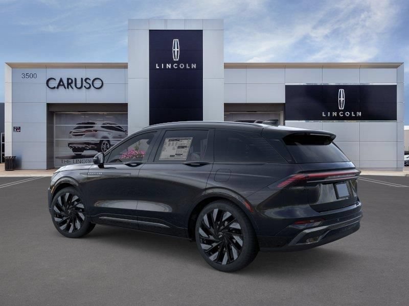 New 2026 Lincoln Nautilus Reserve w/ Jet Appearance Package AWD/4WD image 4