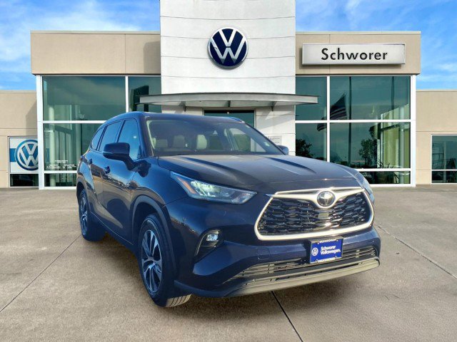 Used 2020 Toyota Highlander XLE image 5