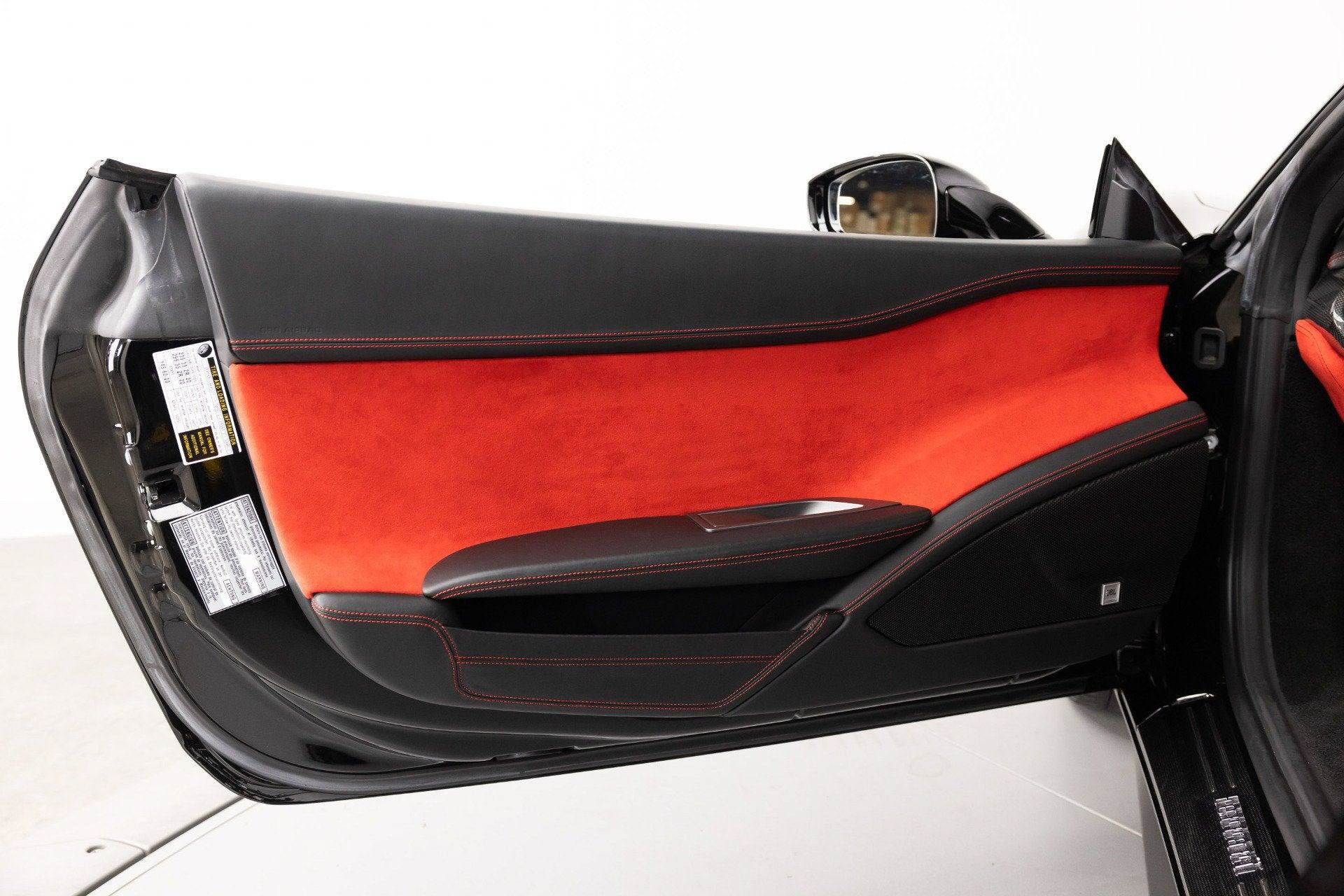 Certified 2015 Ferrari 458 Italia Coupe RWD image 44