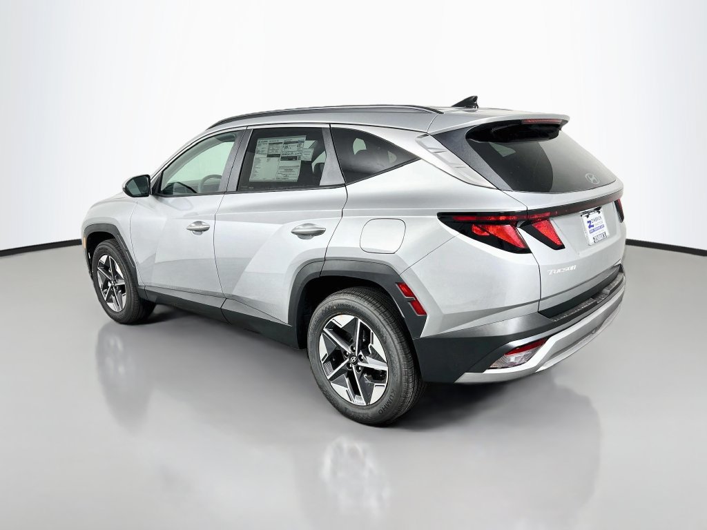 Certified 2025 Hyundai Tucson SEL AWD/4WD image 5
