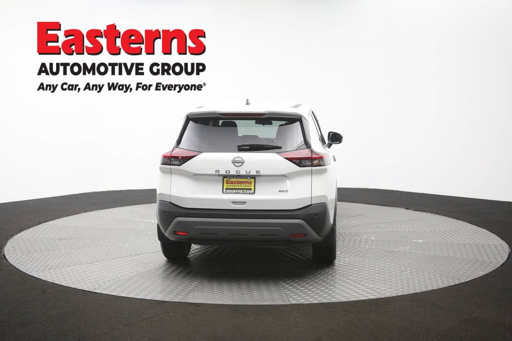Used 2023 Nissan Rogue S AWD/4WD image 37