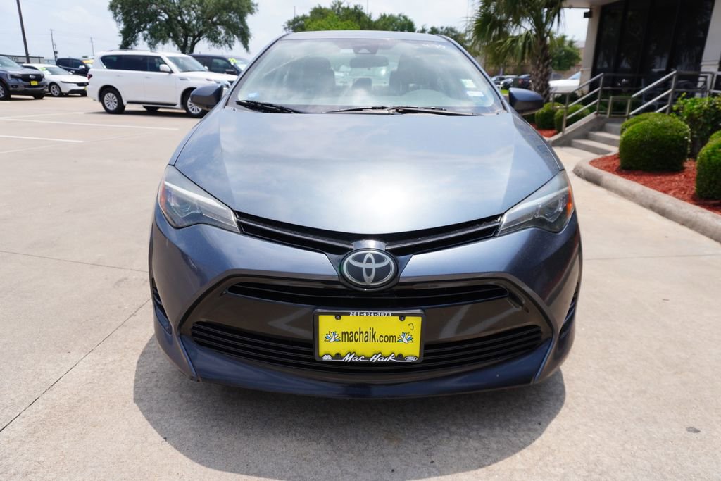 Used 2017 Toyota Corolla LE FWD image 2