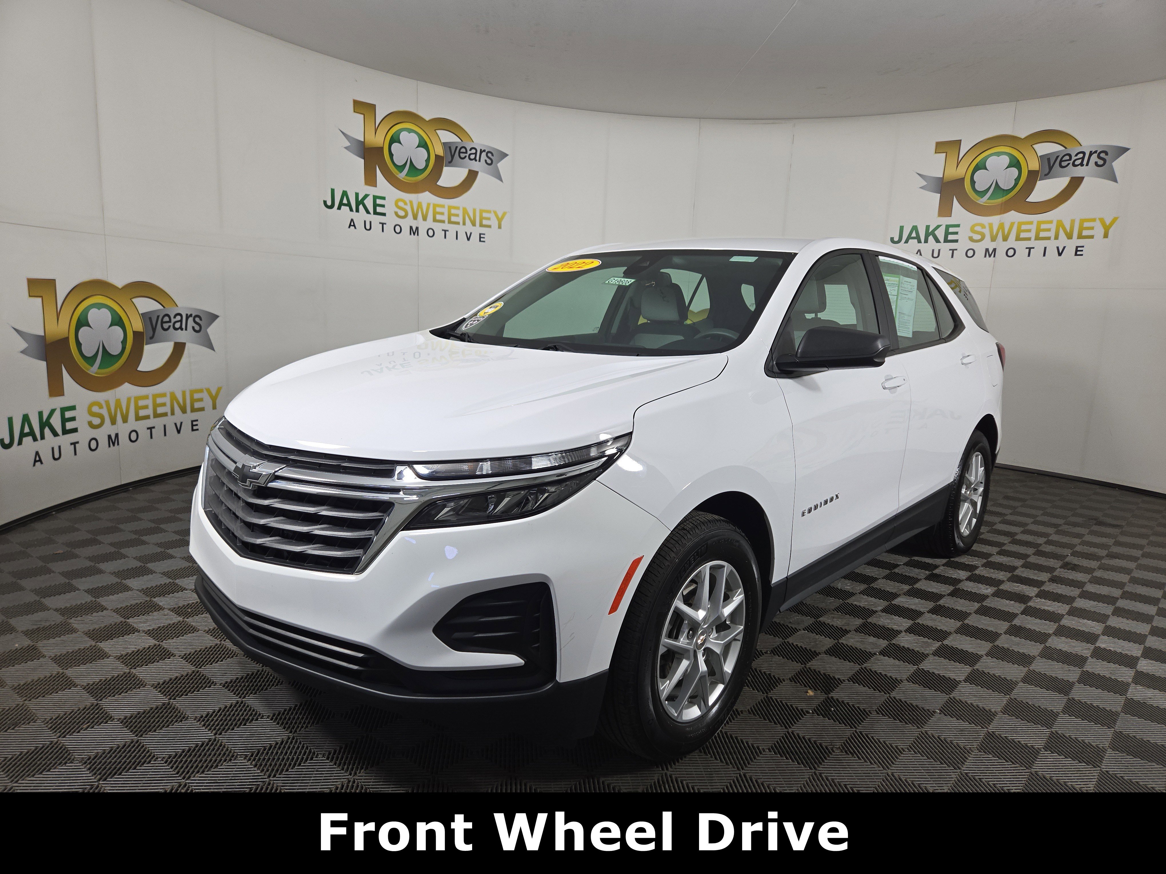 Used 2023 Chevrolet Equinox LS w/ Driver Confidence II Package image 3