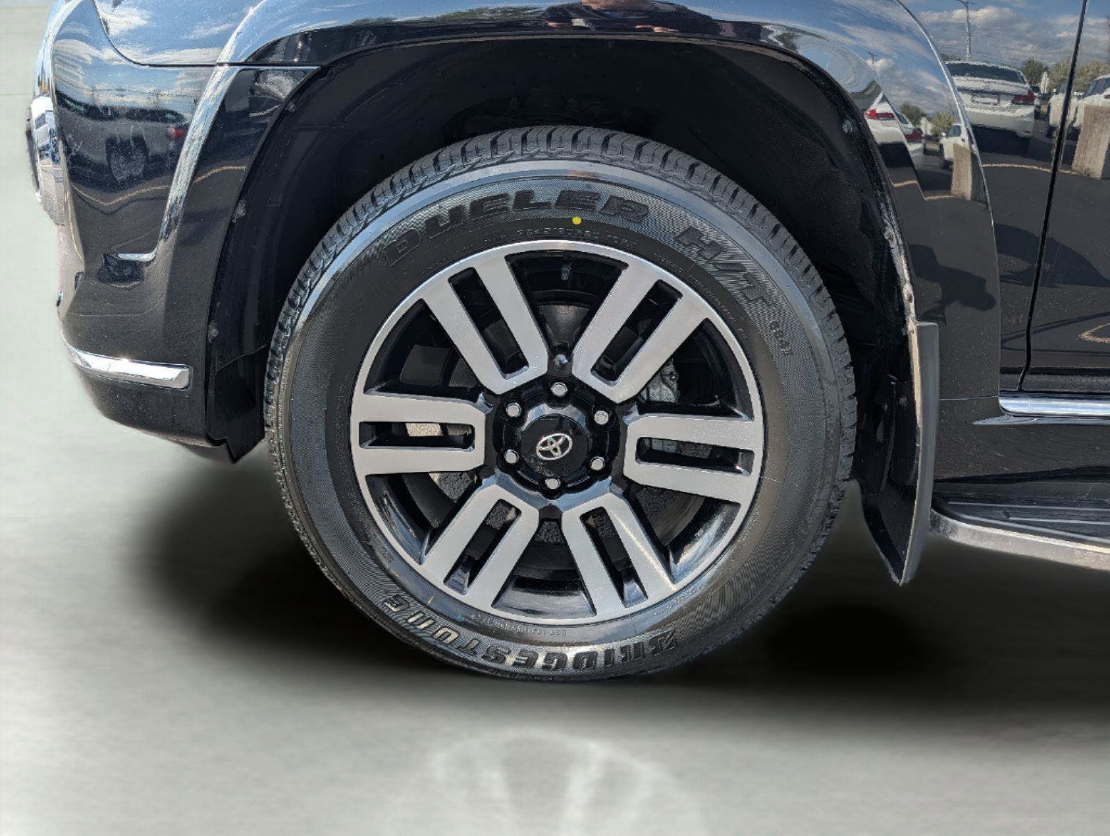Used 2023 Toyota 4Runner Limited AWD/4WD image 28