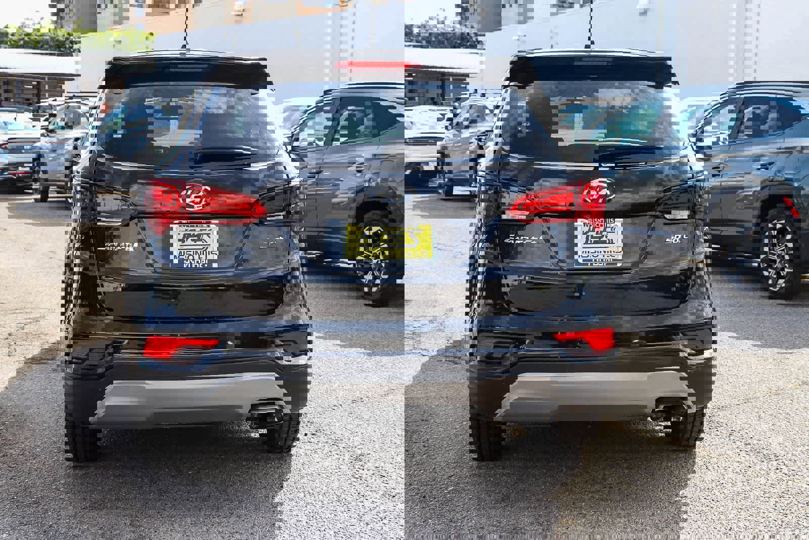 Used 2018 Hyundai Santa Fe Sport image 3