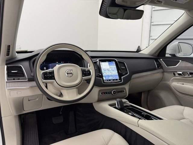 Certified 2023 Volvo XC90 B5 Plus w/ Protection Package Premier image 7