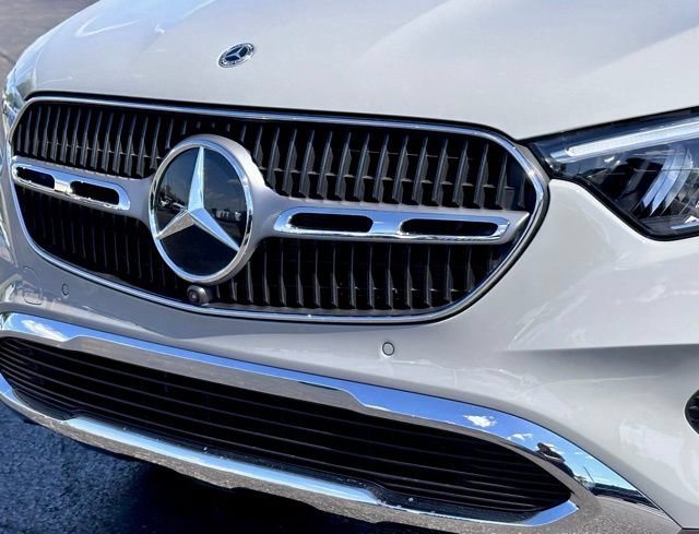 New 2026 Mercedes-Benz GLC 300 4MATIC image 6