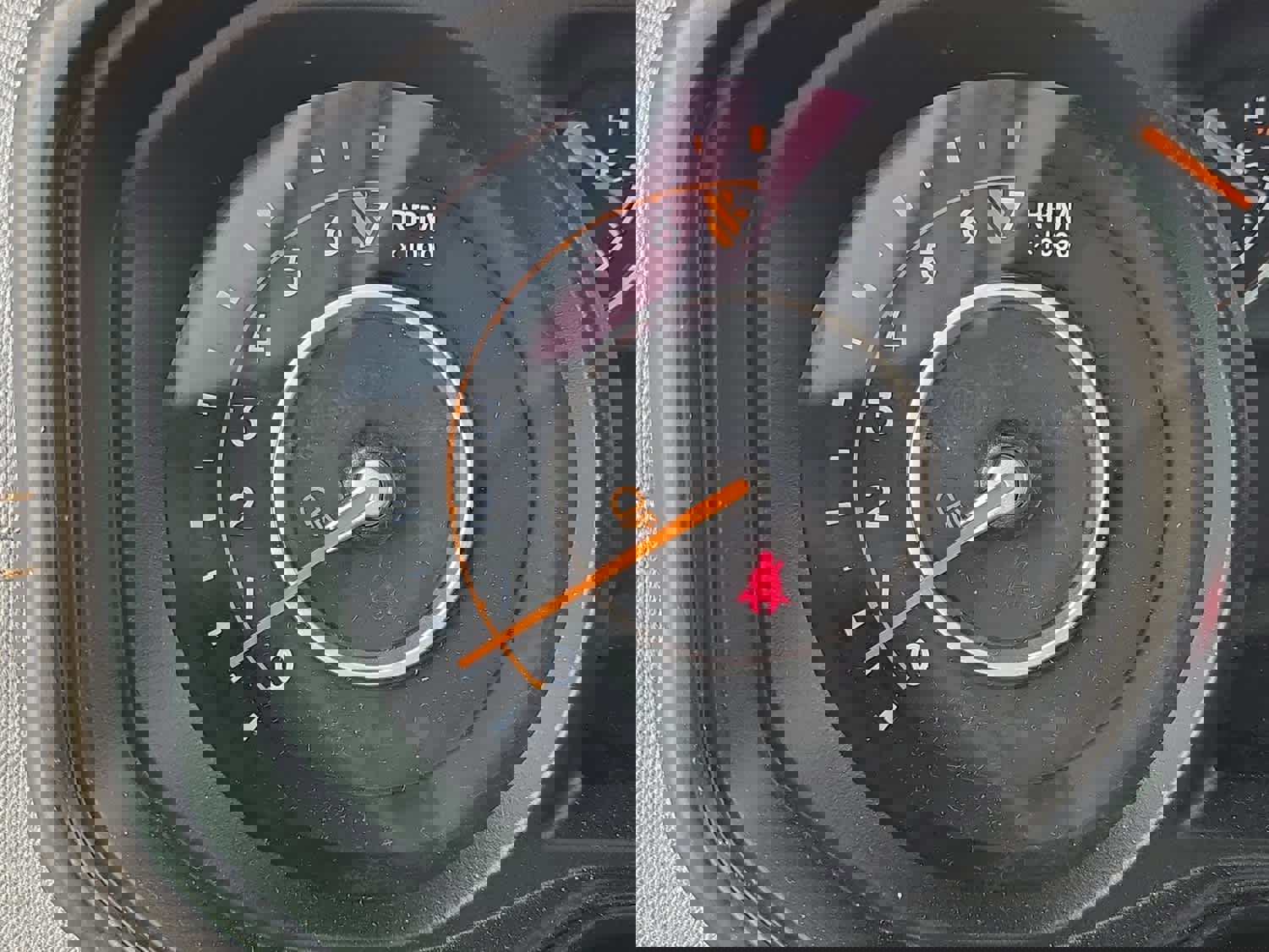 Used 2025 Jeep Gladiator Sport image 28