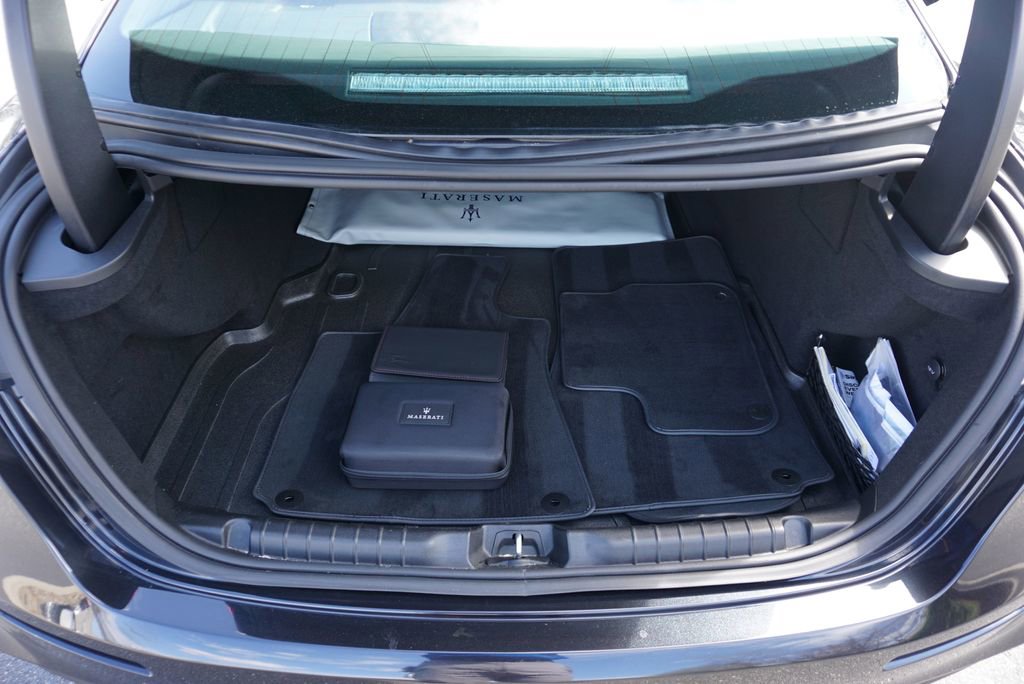 Used 2023 Maserati Ghibli Modena image 19