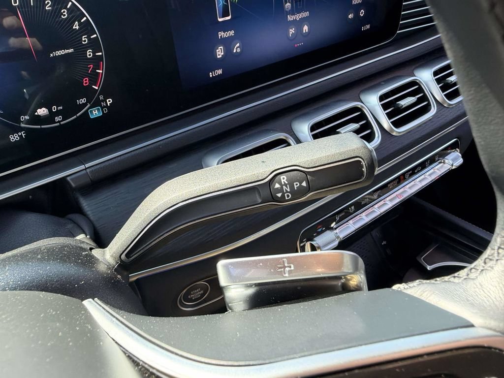 Used 2025 Mercedes-Benz GLE 450e 4MATIC image 35