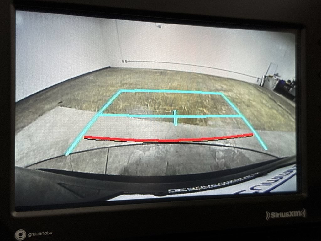Used 2020 Toyota RAV4 LE AWD/4WD image 15
