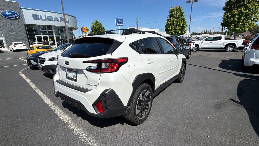 Used 2025 Subaru Crosstrek 2.5i Limited AWD/4WD image 4
