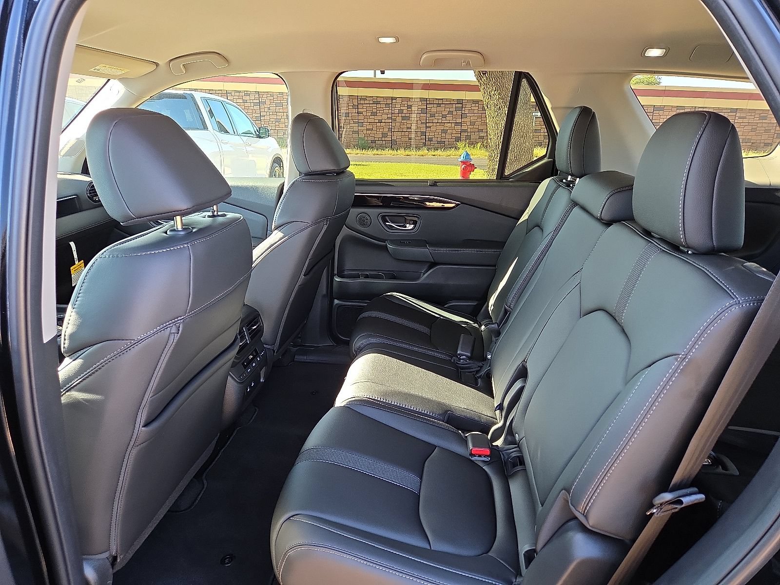 New 2026 Honda Pilot EX-L image 9