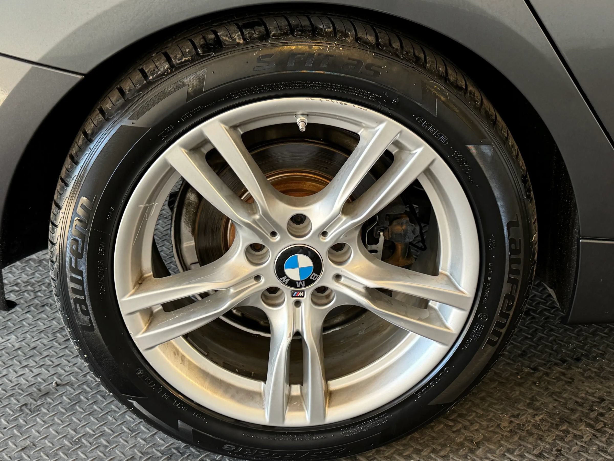 Used 2016 BMW 328i Gran Turismo xDrive AWD/4WD image 11