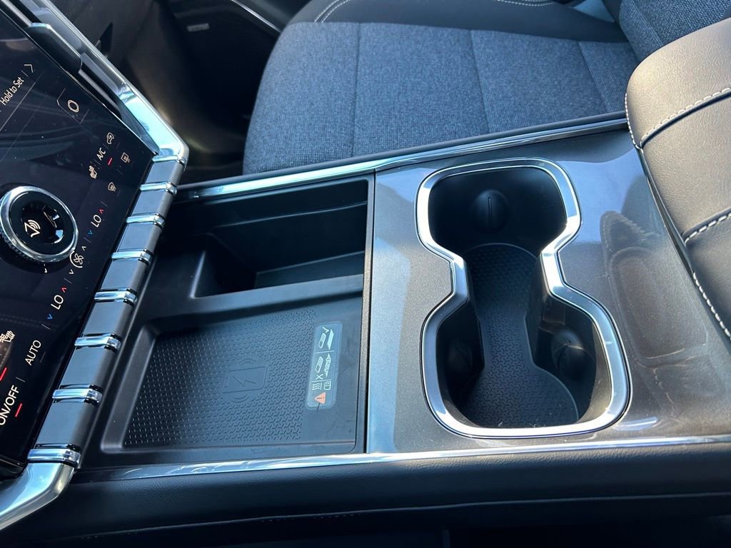 New 2026 GMC Acadia Elevation image 30