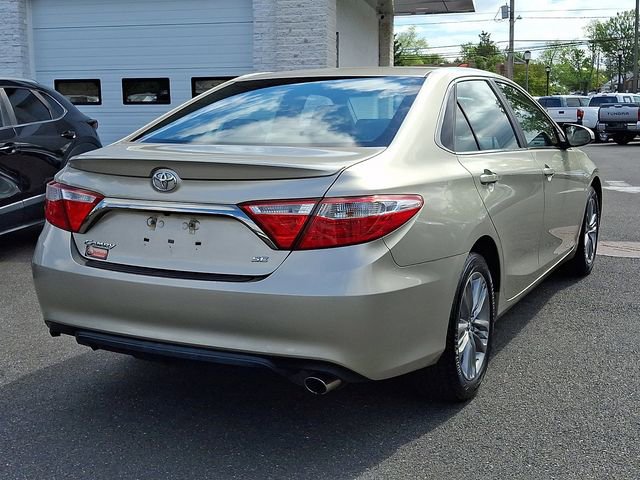 Used 2015 Toyota Camry SE FWD image 6