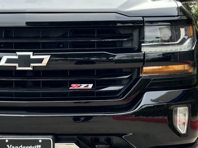 Used 2017 Chevrolet Silverado 1500 LT w/ All Star Edition image 10