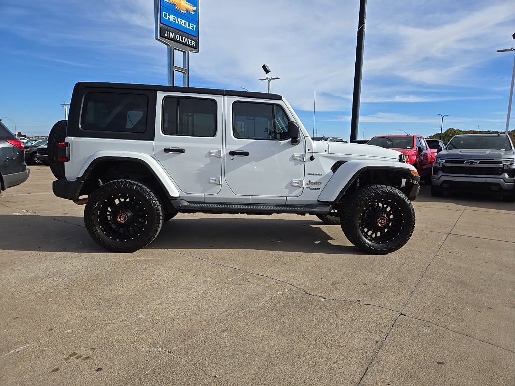Used 2018 Jeep Wrangler Unlimited Sahara image 14