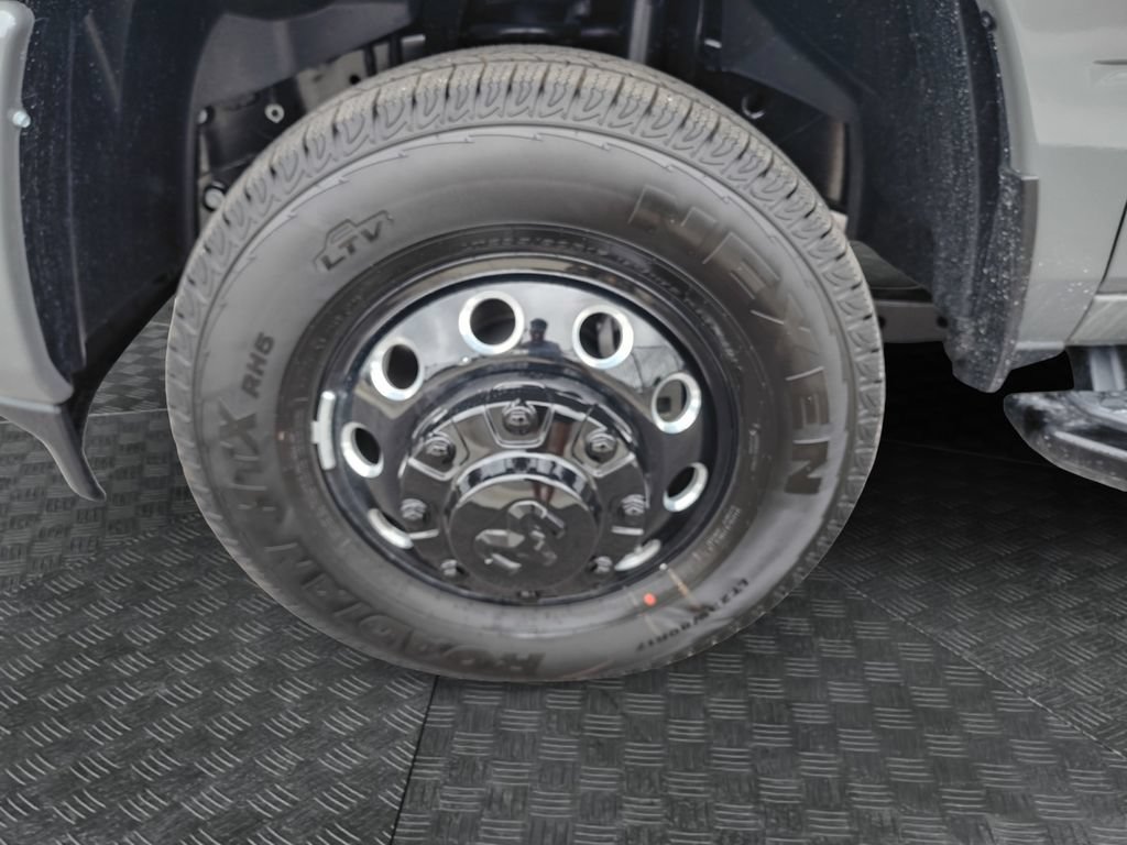 New 2026 RAM 3500 Lone Star AWD/4WD image 23