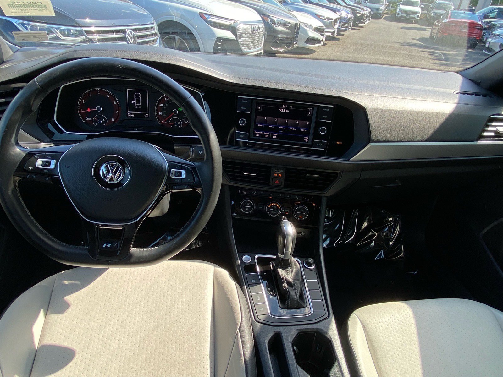 Used 2019 Volkswagen Jetta R-Line FWD image 10