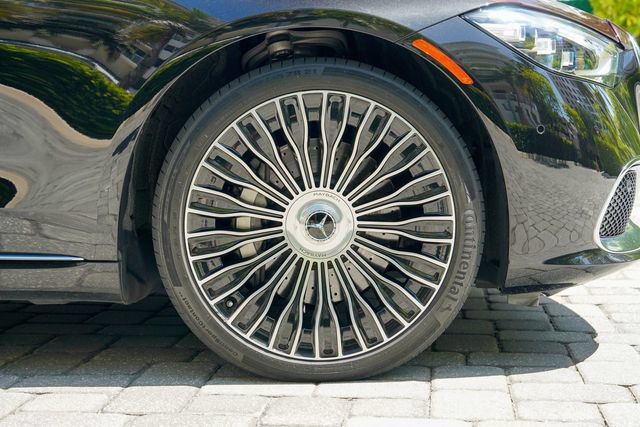 Used 2023 Mercedes-Benz Maybach S 580 4MATIC image 35
