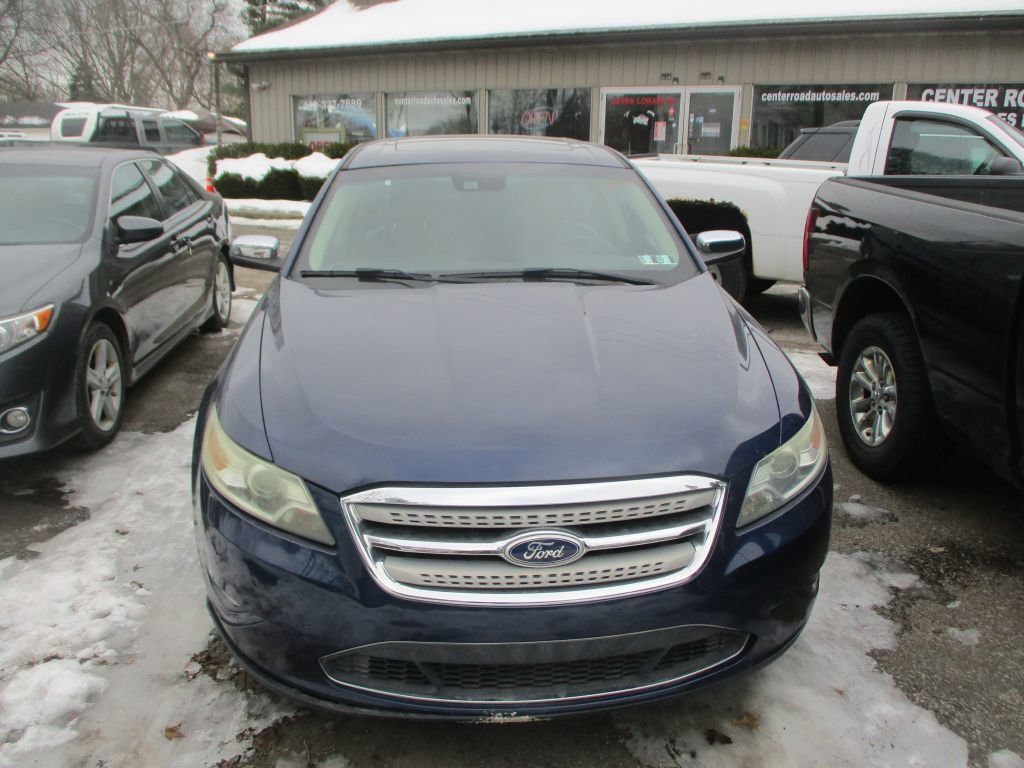 Used 2011 Ford Taurus Limited w/ 303A Rapid Spec Order Code AWD/4WD image 2