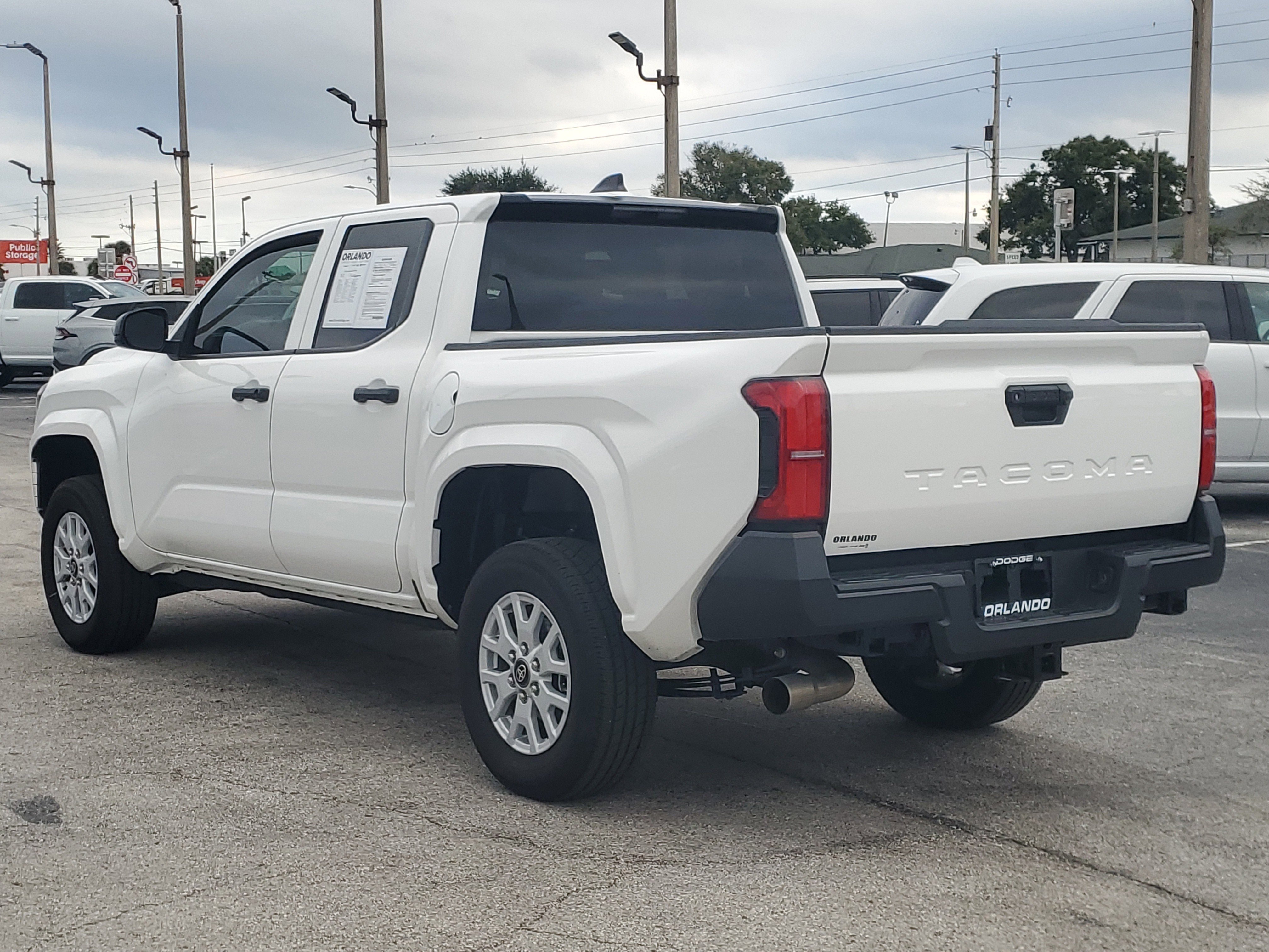 Used 2024 Toyota Tacoma SR image 5