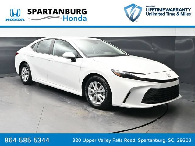 Used 2025 Toyota Camry LE FWD image 1
