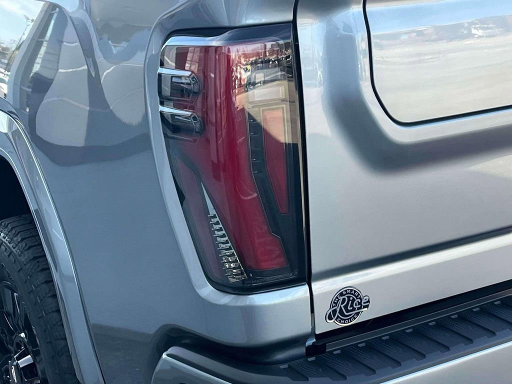 New 2026 GMC Sierra 2500 AT4 w/ Technology Package image 10