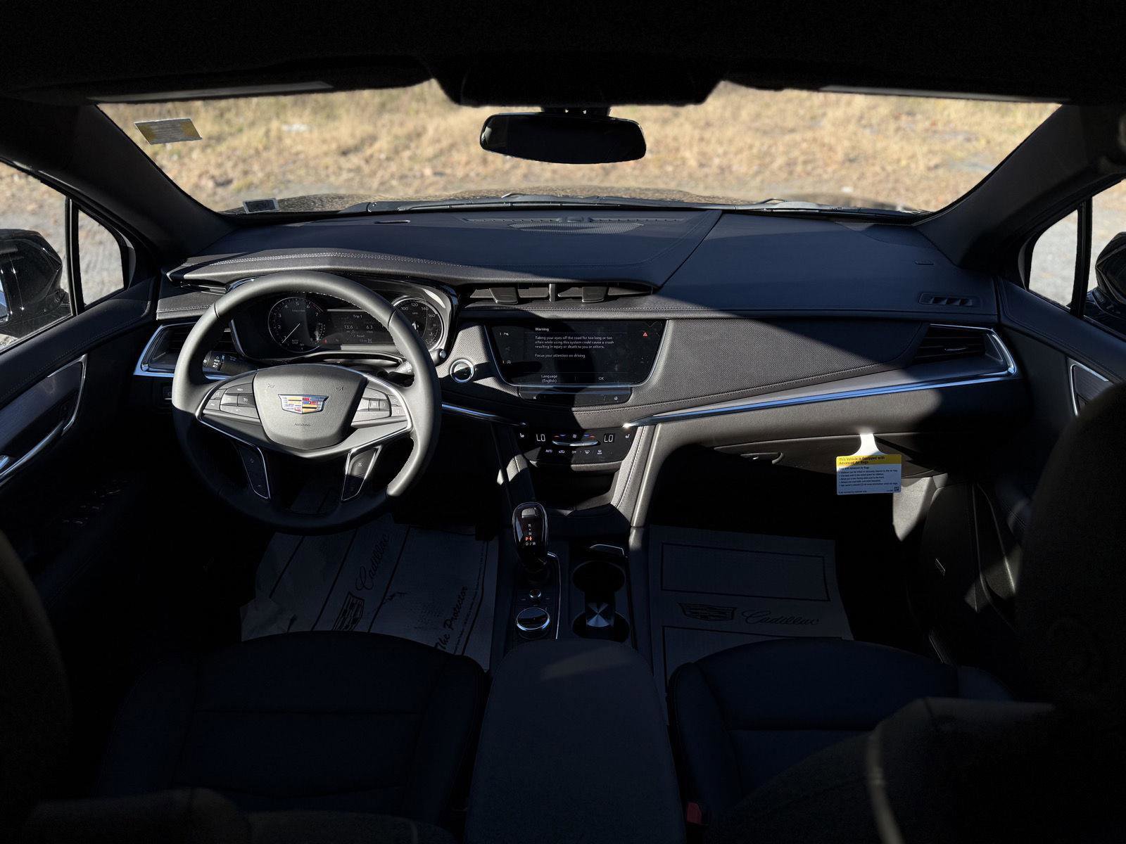 New 2025 Cadillac XT5 Luxury image 21