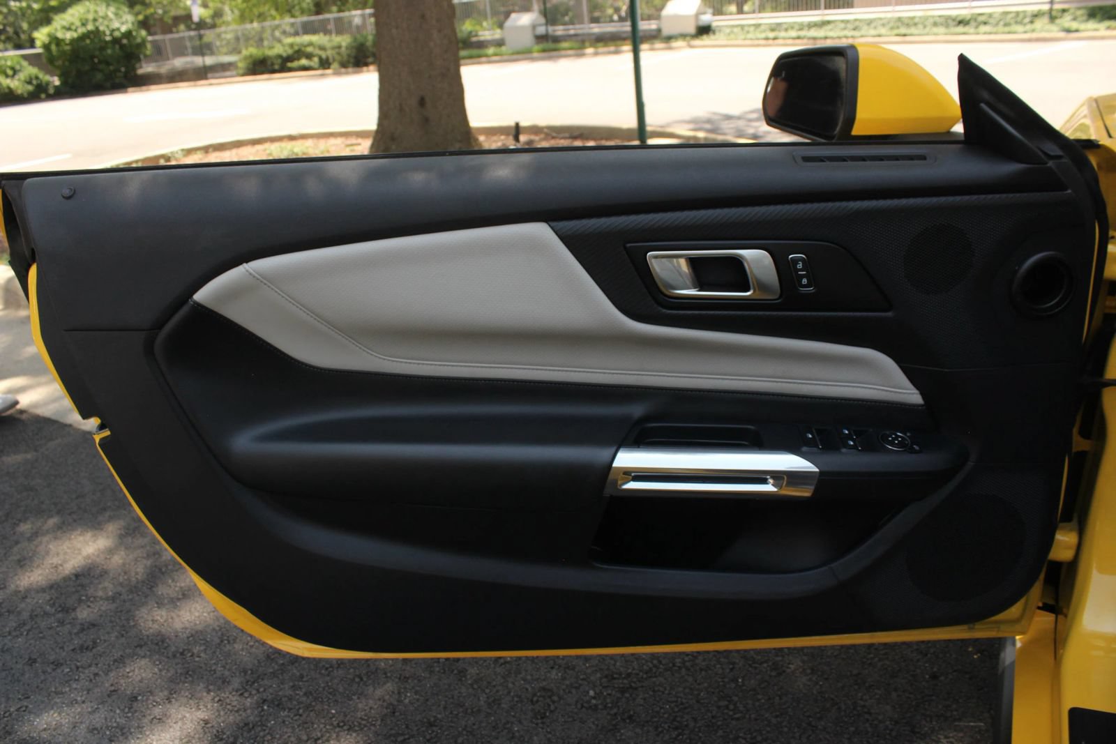 Used 2024 Ford Mustang Premium RWD image 14