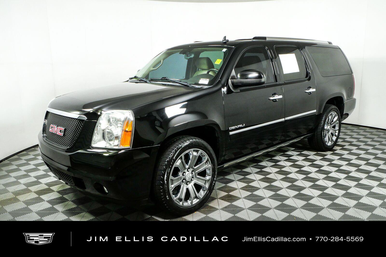 Used 2014 GMC Yukon XL Denali RWD image 24
