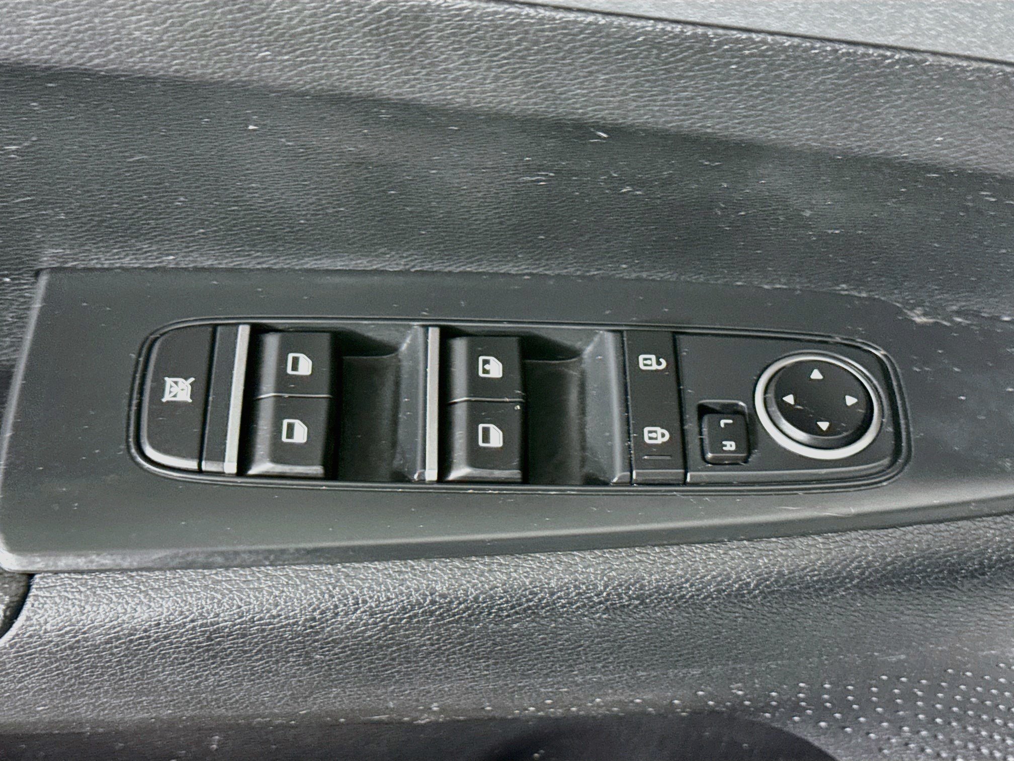 Used 2019 Kia Forte LXS FWD image 23