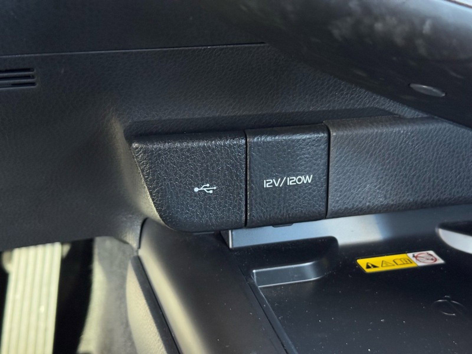 Used 2024 Toyota Camry XSE image 31