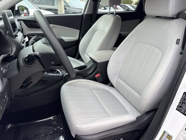 Used 2023 Hyundai Kona SEL w/ Cargo Package FWD image 11