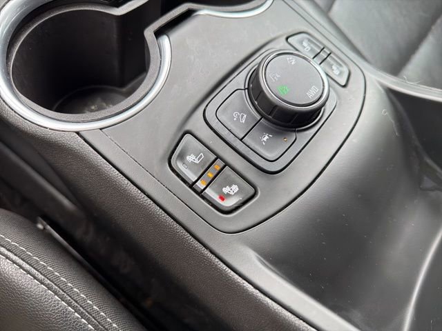 Used 2022 GMC Terrain SLT image 34