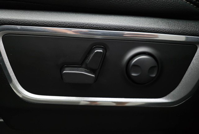 Used 2023 RAM 1500 Laramie AWD/4WD image 35