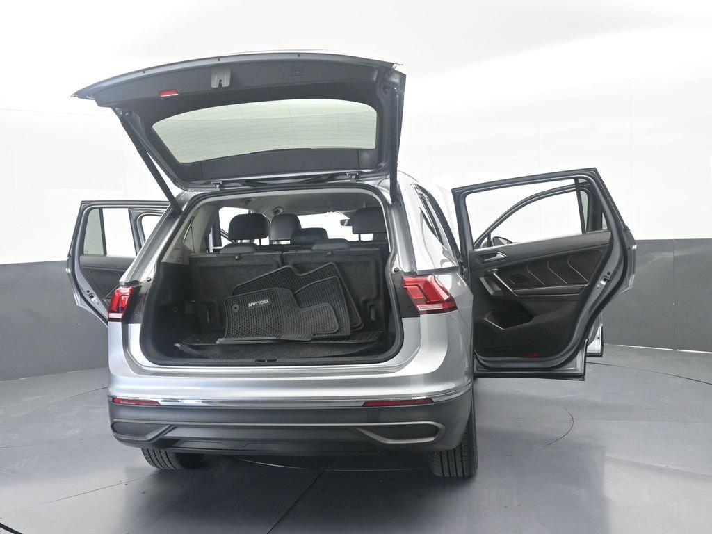 Used 2024 Volkswagen Tiguan SE FWD image 76