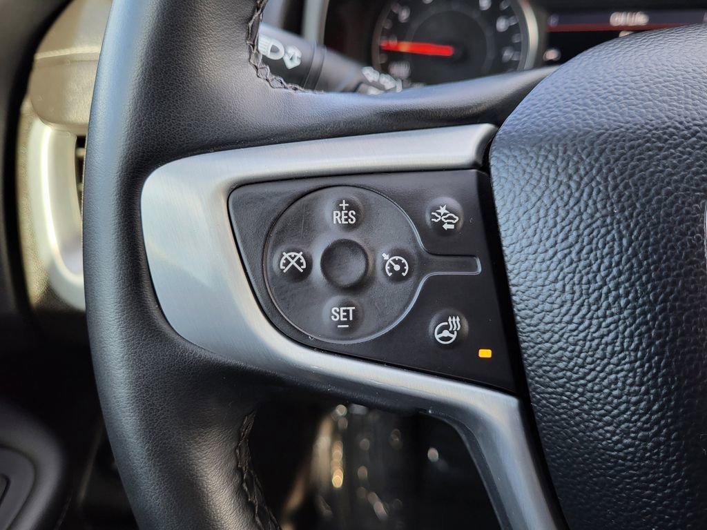 Used 2024 GMC Terrain SLT AWD/4WD image 17