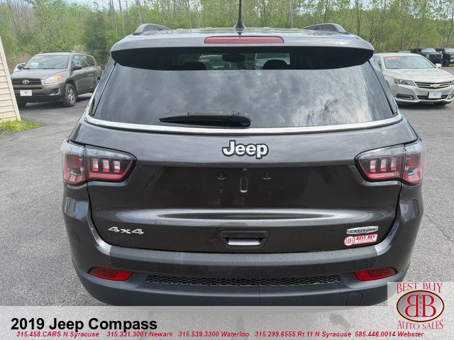Used 2019 Jeep Compass Latitude w/ Cold Weather Group AWD/4WD image 4