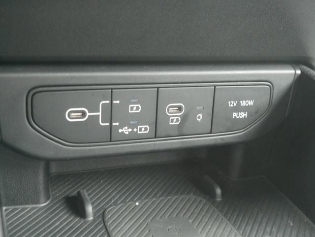 Used 2025 Kia K4 EX image 29
