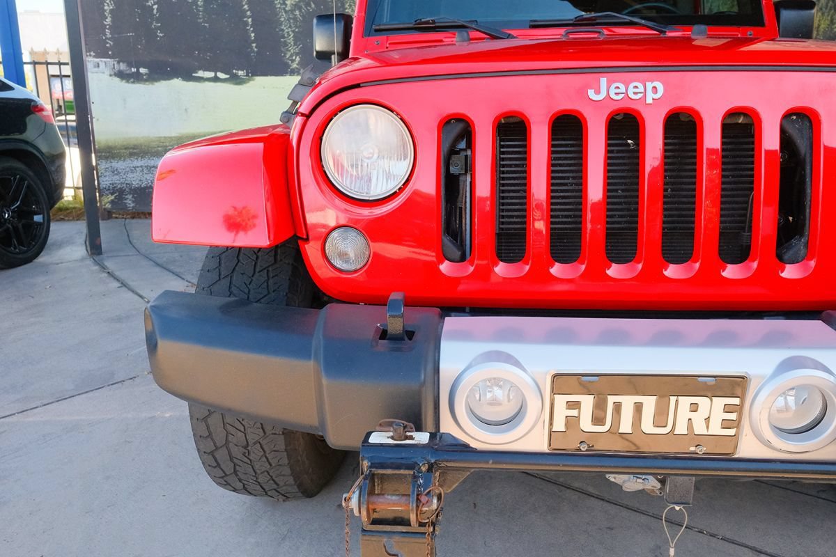 Used 2015 Jeep Wrangler Unlimited Sahara AWD/4WD image 33