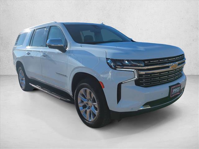 Used 2023 Chevrolet Suburban Premier image 3