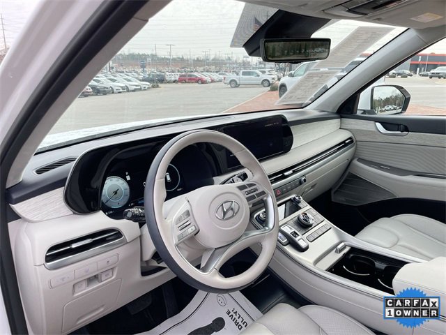 Used 2024 Hyundai Palisade Calligraphy image 13