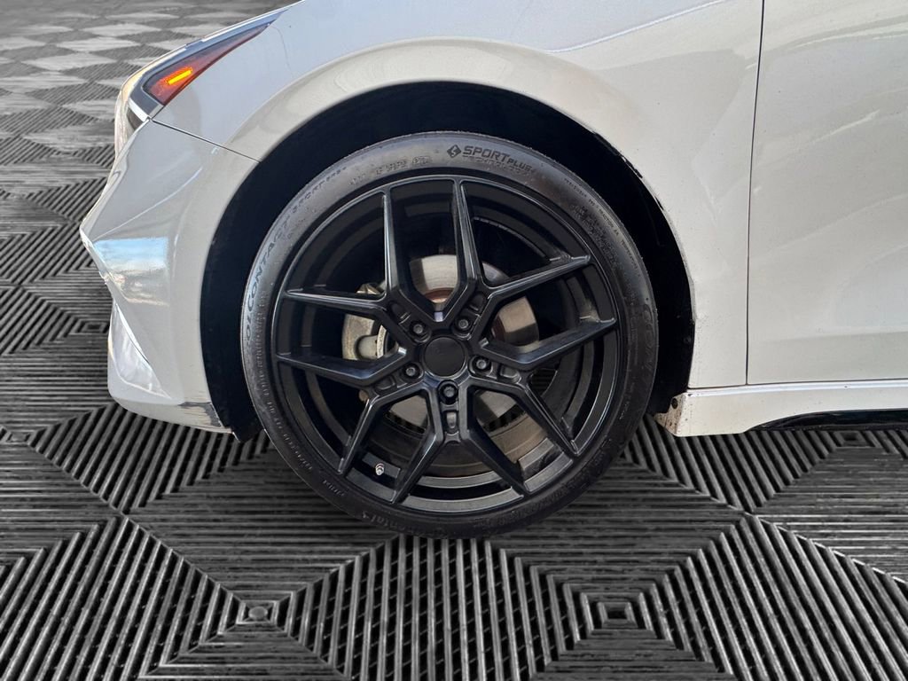 Used 2022 Kia Forte GT image 9