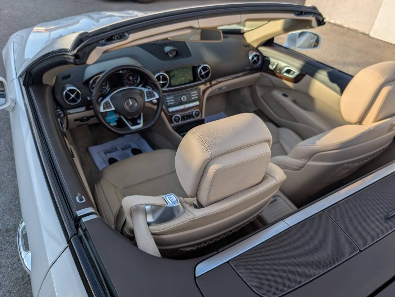 Used 2019 Mercedes-Benz SL 550 image 11