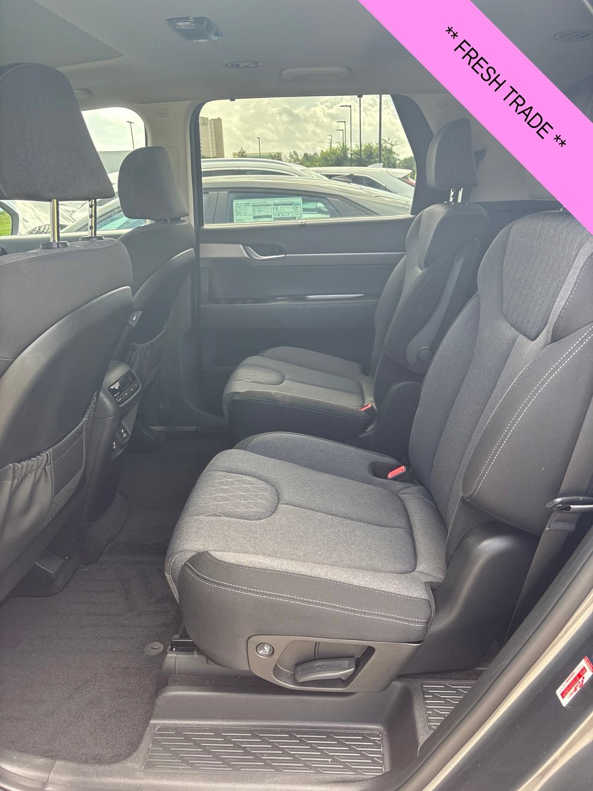 Used 2022 Hyundai Palisade SEL w/ Convenience Package FWD image 17