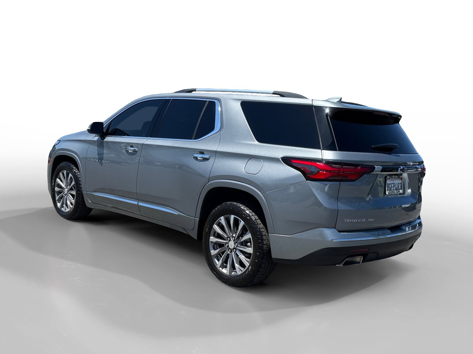 Used 2023 Chevrolet Traverse Premier AWD/4WD image 3